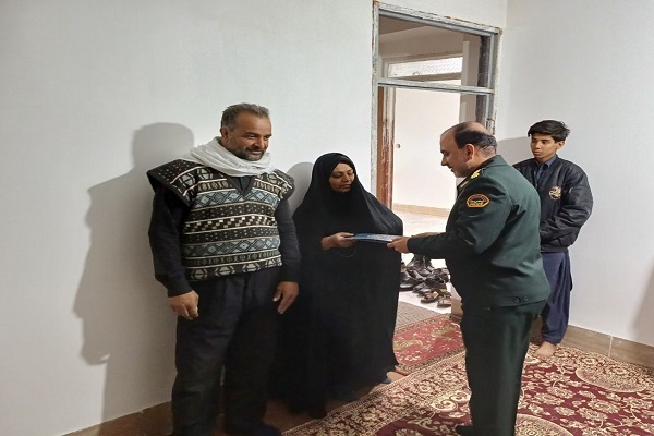 تکریم خانواده شهید خمری