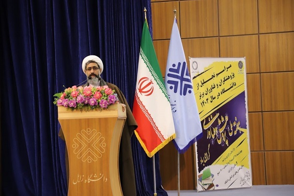 حجت الاسلام پوراندخت امام جمعه زابل