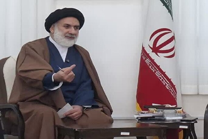 رسانه‌ها از کار تبیینی غافل نشوند