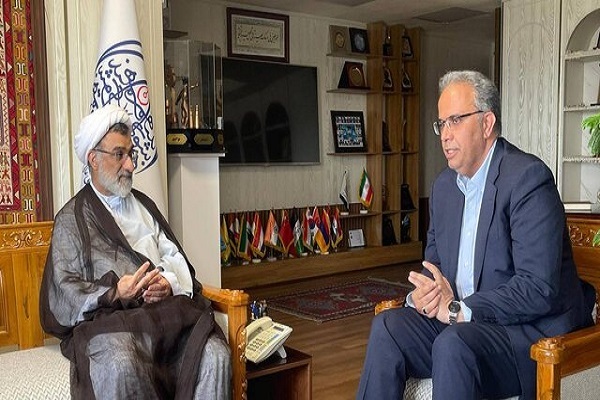 دیدار استاندار سیستان و بلوچستان با دبیر شورای عالی انقلاب فرهنگی