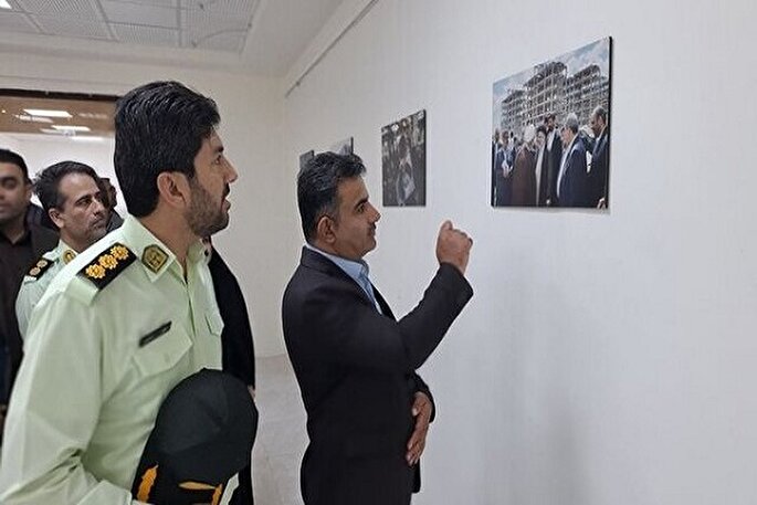 نمایشگاه عکس «شهید خدمت» در زاهدان گشایش یافت