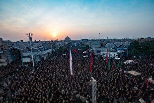 تجمع بزرگ عاشوراییان در یزد برگزار شد + فیلم