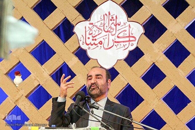 جابه‌جایی نقش‌ها در خانواده زمینه‌ساز شکستن عزت‌نفس است