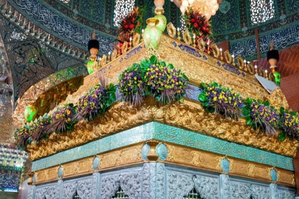 عکس | گل‌آرایی حرم امامین عسکریین به مناسبت سالروز ولادت پیامبر(ص)