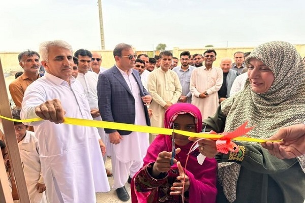 افتتاح و بهسازی ۴ فضای آموزشی در دشتیاری با مشارکت خیران