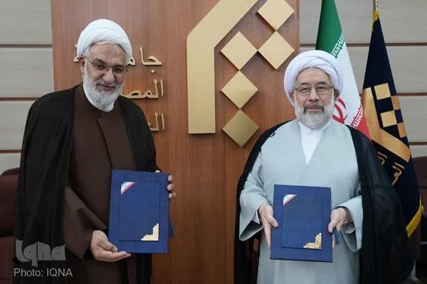 تفاهم‌نامه همکاری بین جامعه المصطفی و حوزه علمیه خراسان امضا شد