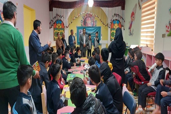 برگزاری مراسم جشن کتاب کودک در زابل