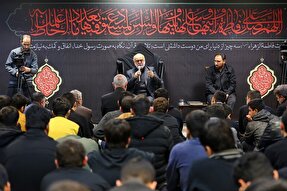 عکس | عزاداری شهادت حضرت فاطمه زهرا (س) در بیت امام جمعه تبریز