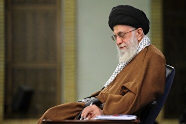 Imam Khamenei: Sallah  Tana Kawo Kwanciyar Hankali, Karfin Nufi’