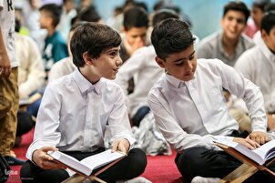 Gençler için Kur’an dinleme toplantıları